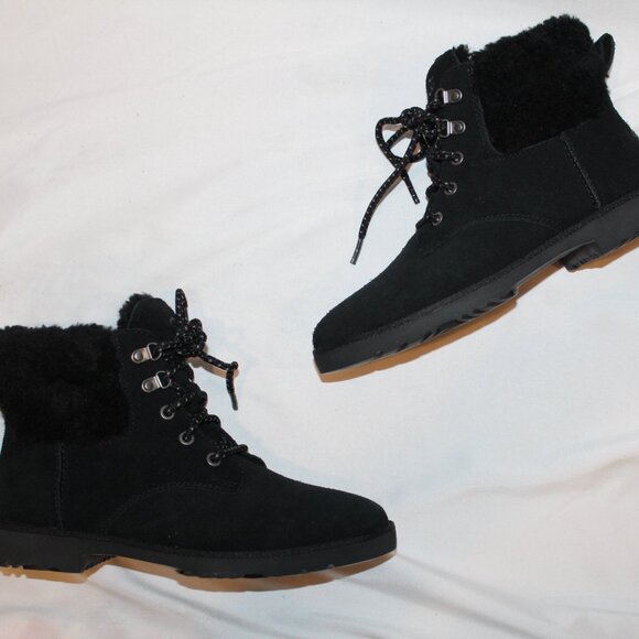 NIB UGG WOMEN'S ROMELY HERITAGE LACE UP SUEDE SHEARLING LINED BOOTS BLACK - Picture 5 of 8